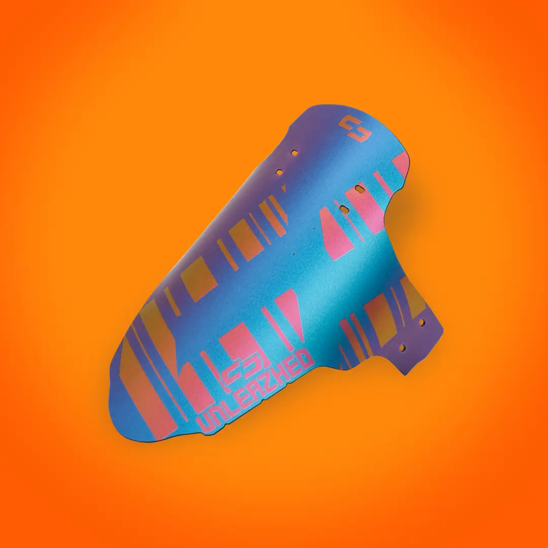 m01-ff-red-blue-red-gold-kachel
