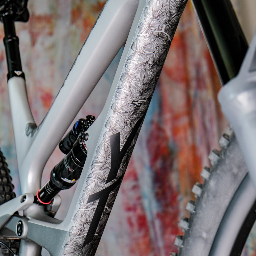 Unleazhed Rahmenschutzfolie XXL monstera black glossy – Bild 2