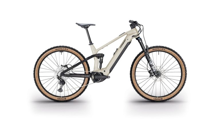 02810822_Conway_Xyron_ST_desert_1