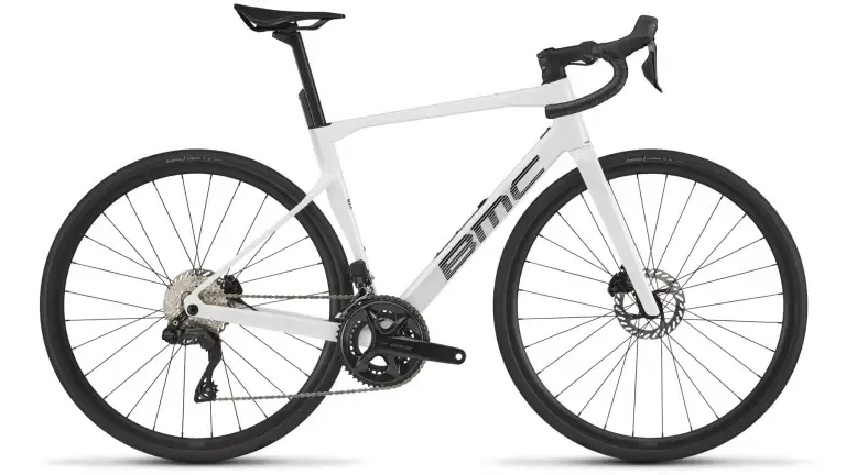bmc-2027-roadmachine-two-road-bike-white-1_fde880a4-d57d-45f1-8166-eb99a924f333_1800x1800